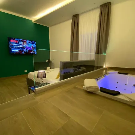 Salotto Toledo 4* Неаполь