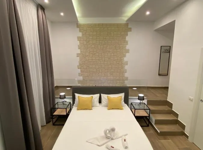 Salotto Toledo 4*