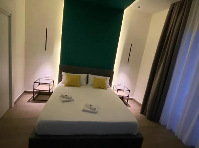 Salotto Toledo 4*