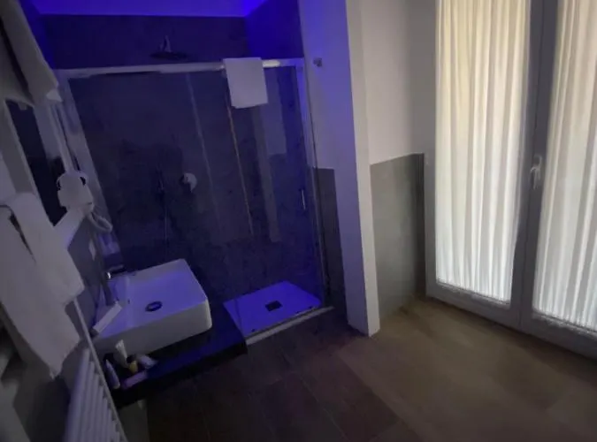 Salotto Toledo 4*