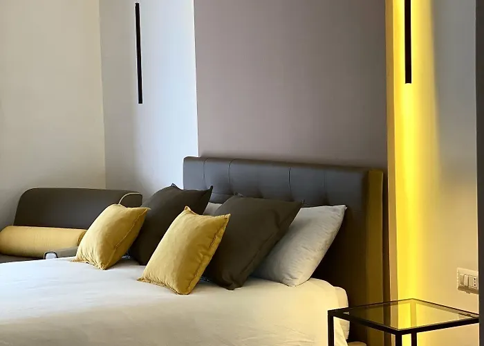 Salotto Toledo 4*