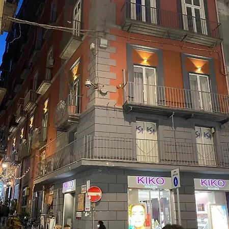 Salotto Toledo * Nápoly