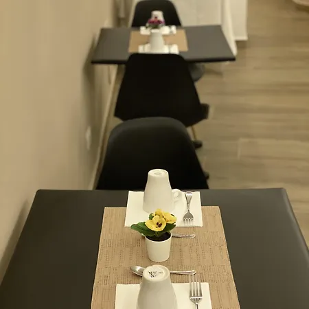 Bed & Breakfast Salotto Toledo 4*