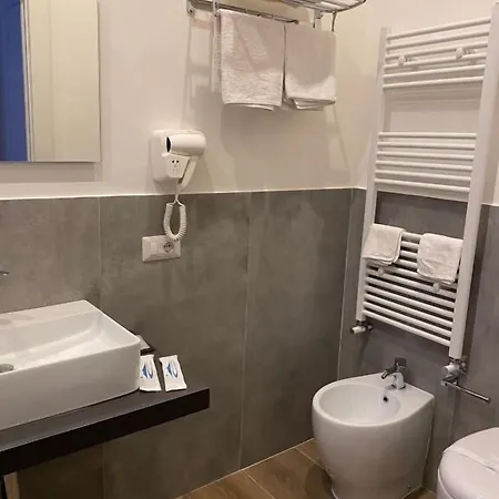 Salotto Toledo 4*