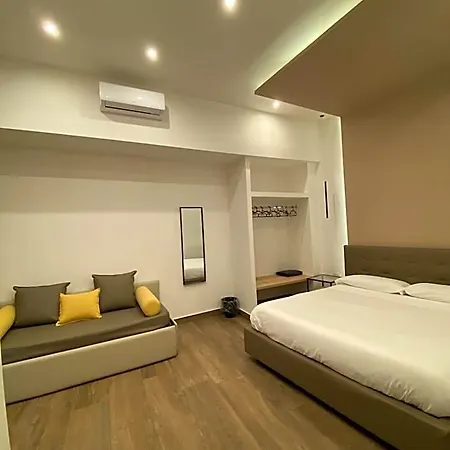 Salotto Toledo 4*