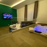 Salotto Toledo 4* Napoli