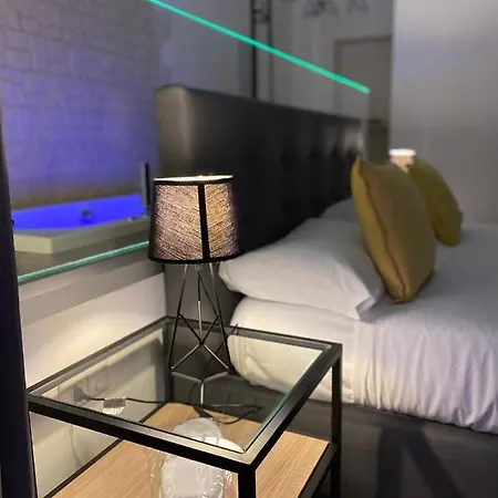 Salotto Toledo فندق مبيت وإفطار 4*